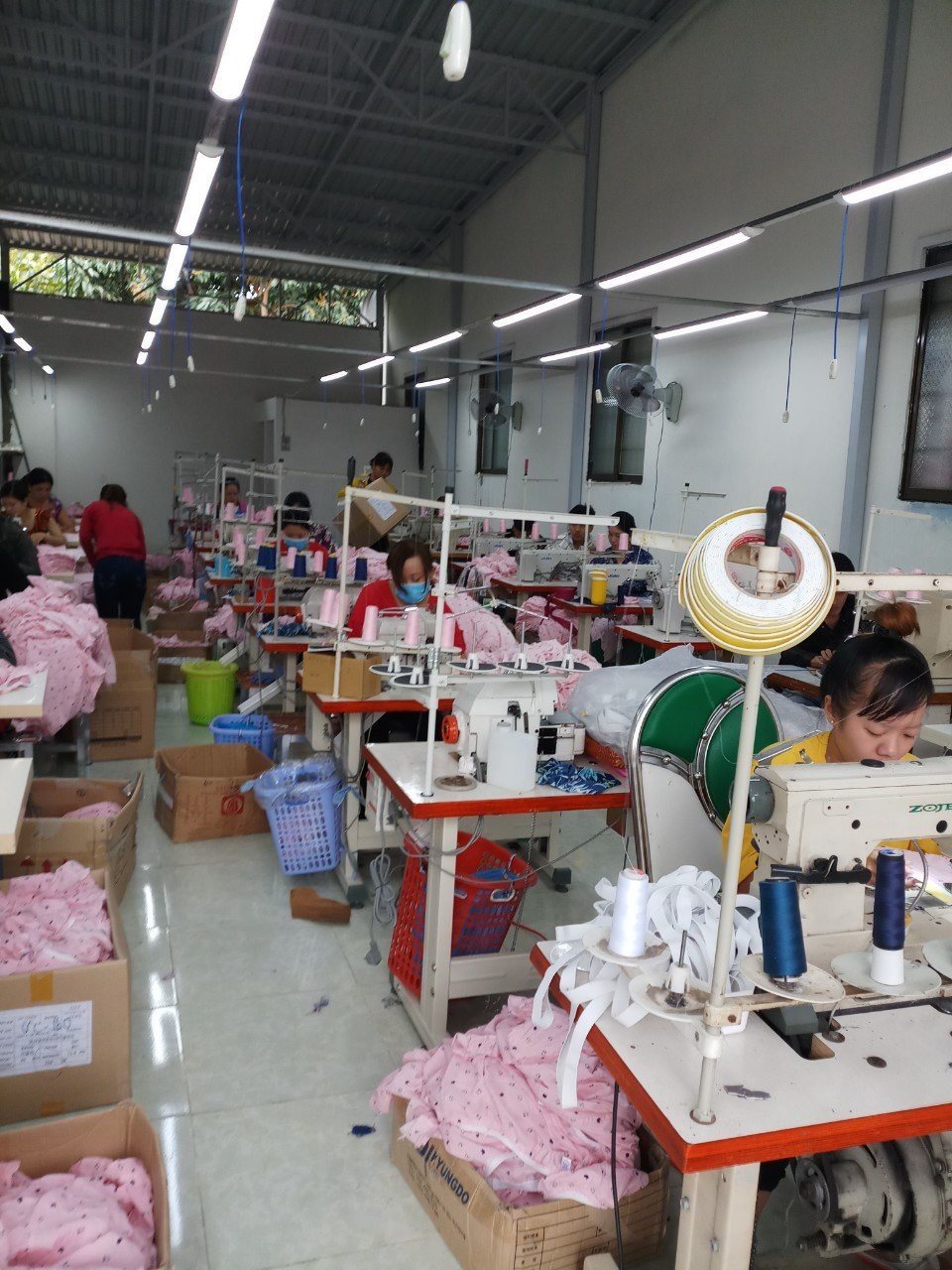 Trang chủ Ảnh: Vải & nguyên phụ liệu - May Thêu Hoàng Ánh
